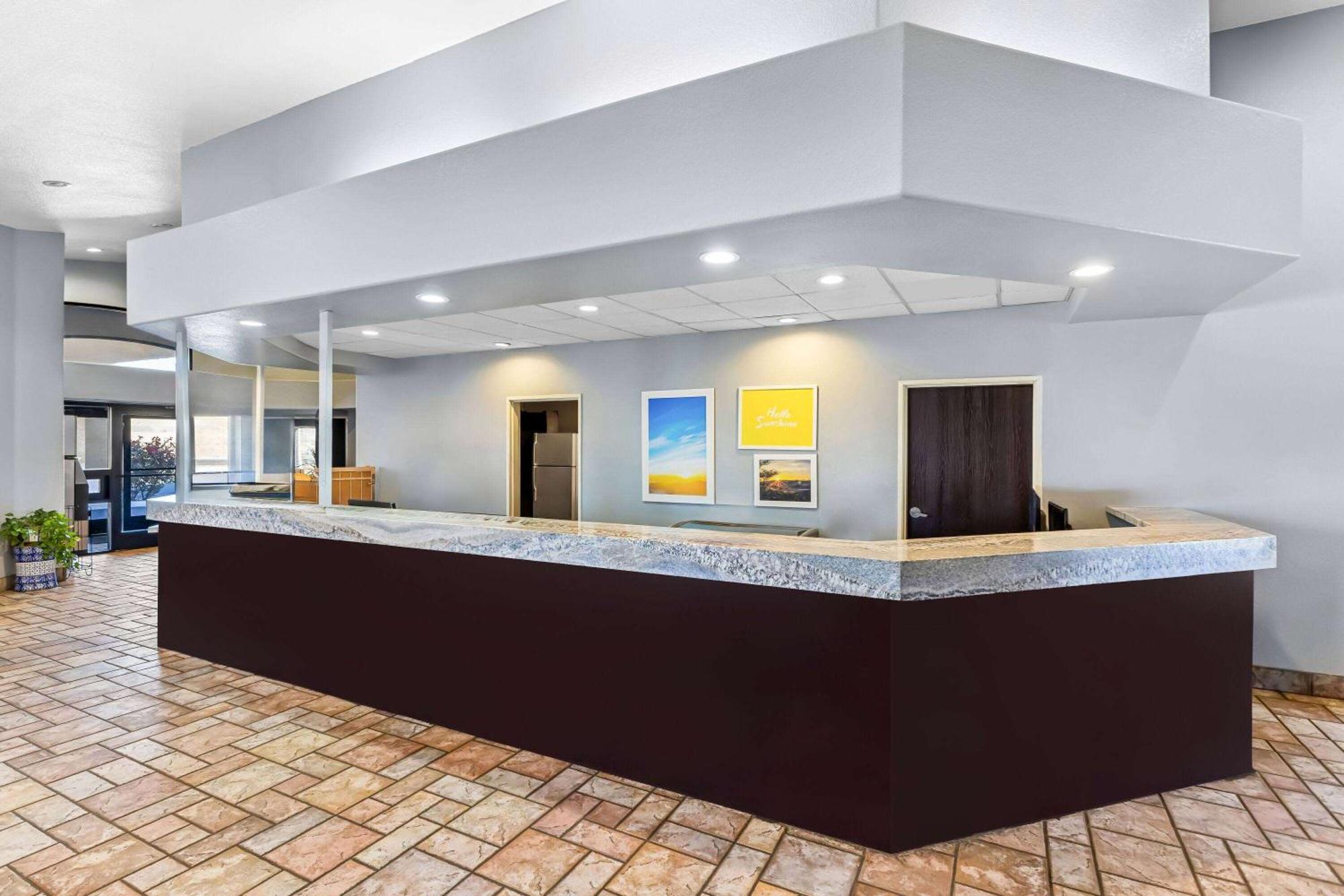 Days Inn By Wyndham Buckeye Esterno foto