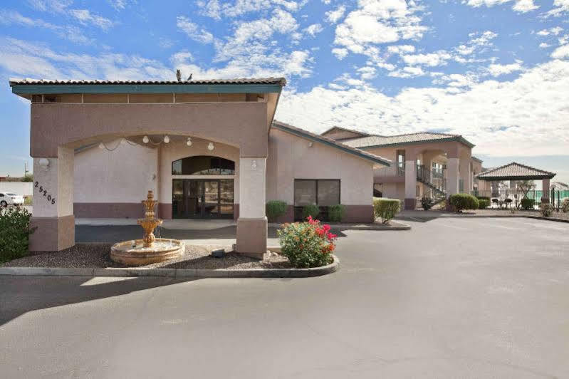 Days Inn By Wyndham Buckeye Esterno foto